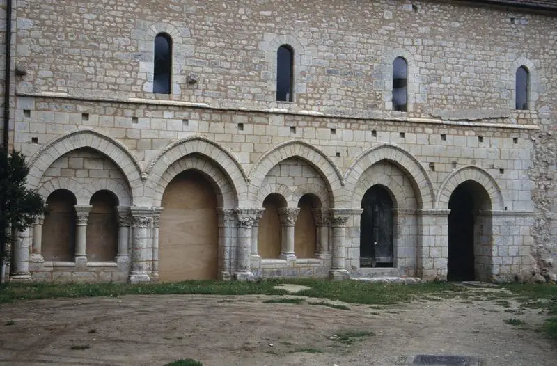 Picture of Old abbey - POP Plateforme Ouverte du Patrimoine / Base Mérimée - © Ministère de la Culture (France), Médiathèque du patrimoine et de la photographie, diffusion GrandPalaisRmn Photo