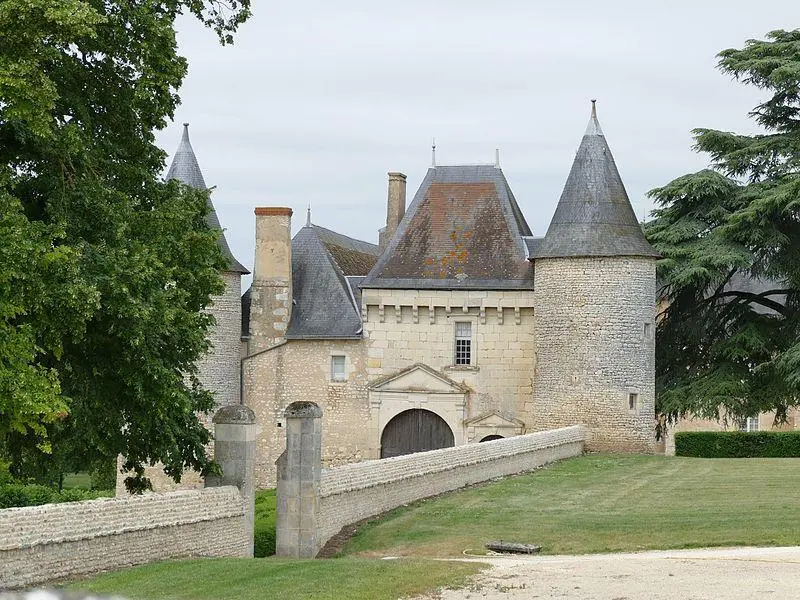 Foto von Vayres Schloss - This illustrationwas made byPeter Potrowl. Please - © Creative Commons (https://creativecommons.org/licenses/by-sa/4.0/deed.fr)