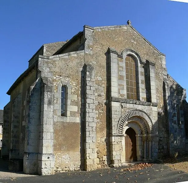 Foto von Kirche von Frontenay-Surtiven - PèreForez - © Creative Commons (https://creativecommons.org/licenses/by-sa/4.0/deed.fr)