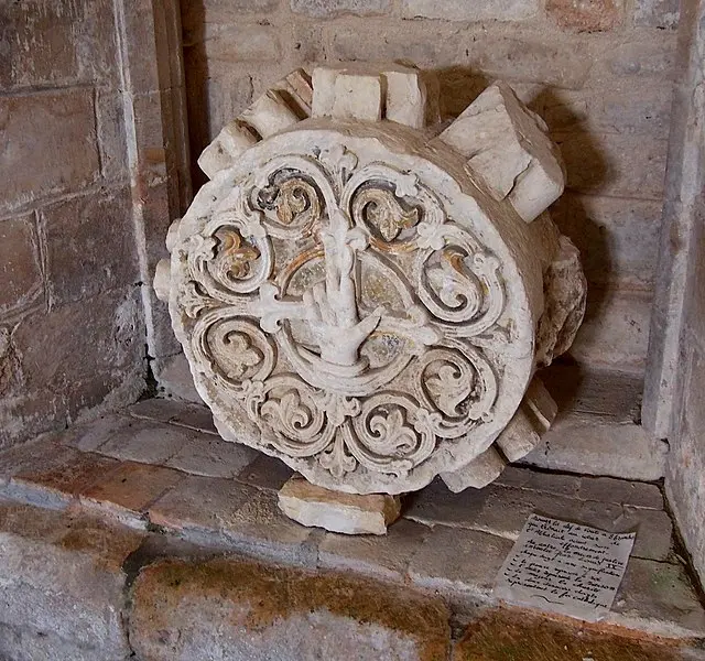 Foto di Reau Abbey - Ikmo-ned - © Creative Commons (https://creativecommons.org/licenses/by-sa/4.0/deed.fr)