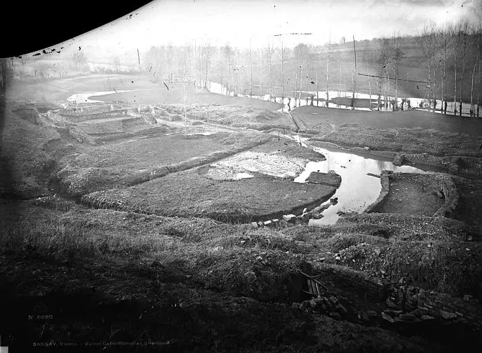 Foto de Ruinas de herbord - POP Plateforme Ouverte du Patrimoine / Base Mérimée - © Ministère de la Culture (France), Médiathèque du patrimoine et de la photographie, diffusion RMN-GP