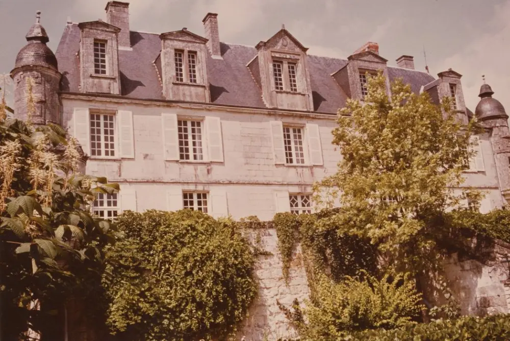 Foto de Château des Robinières - POP Plateforme Ouverte du Patrimoine / Base Mérimée - © Ministère de la Culture (France), Médiathèque du patrimoine et de la photographie, tous droits réservés