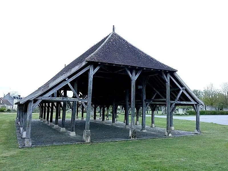 Picture of Halles (old) - Ch Pichot - © Creative Commons (https://creativecommons.org/licenses/by-sa/4.0/deed.fr)