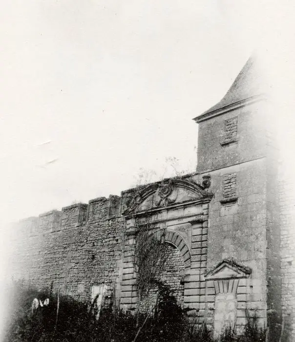 Picture of Priory (old) - POP Plateforme Ouverte du Patrimoine / Base Mérimée - © Ministère de la Culture (France), Médiathèque du patrimoine et de la photographie, tous droits réservés