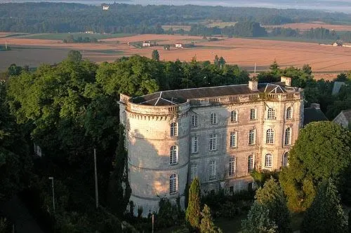Picture of Castle - Pierre Mairé - © Creative Commons (https://creativecommons.org/licenses/by-sa/4.0/deed.fr)