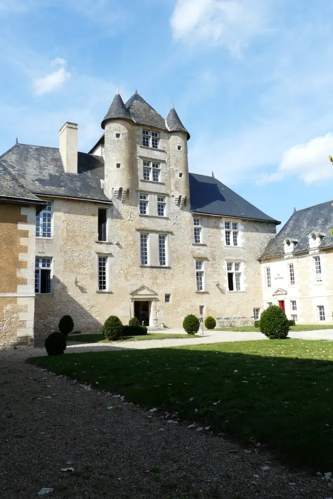 Foto von Kreuz des Grand-Guégés - Sous licence Creative Commons (https://creativecommons.org/licenses/by-sa/4.0/deed.fr) - Par JacquesLavignotte - © Creative Commons (https://creativecommons.org/licenses/by-sa/4.0/deed.fr)
