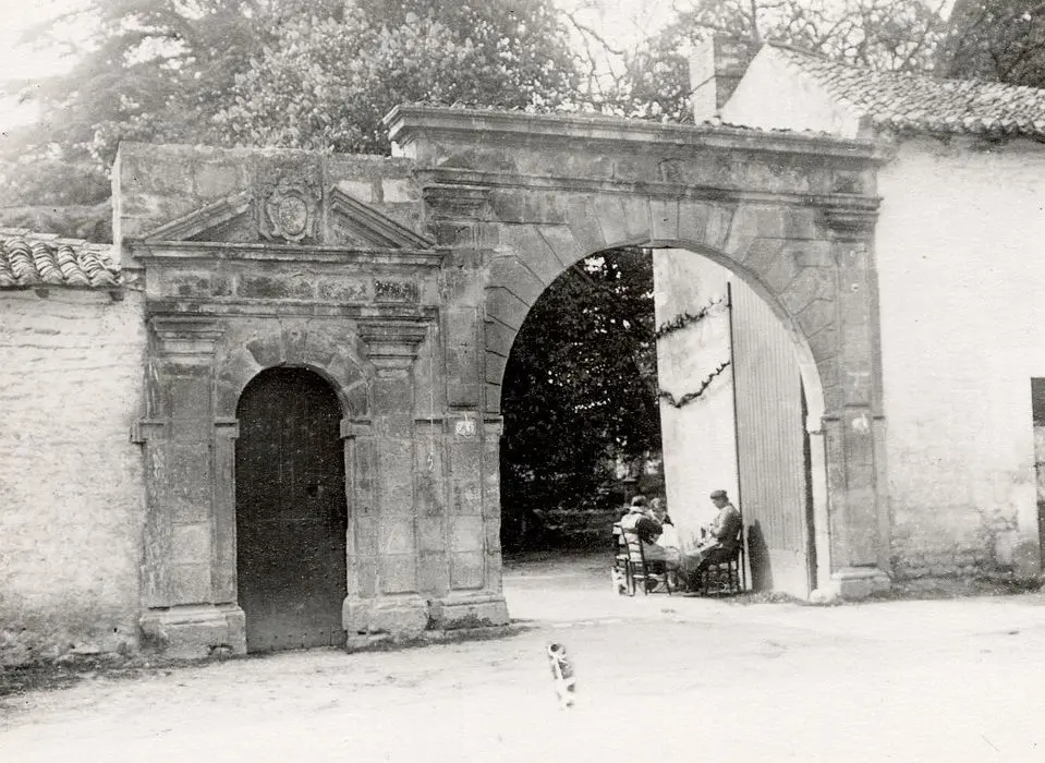 Picture of Château du Breuil - POP Plateforme Ouverte du Patrimoine / Base Mérimée - © Ministère de la Culture (France), Médiathèque du patrimoine et de la photographie, tous droits réservés