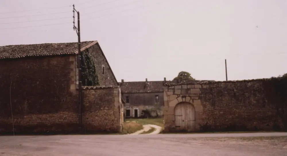 Picture of Noble house - POP Plateforme Ouverte du Patrimoine / Base Mérimée - © Ministère de la Culture (France), Médiathèque du patrimoine et de la photographie, tous droits réservés