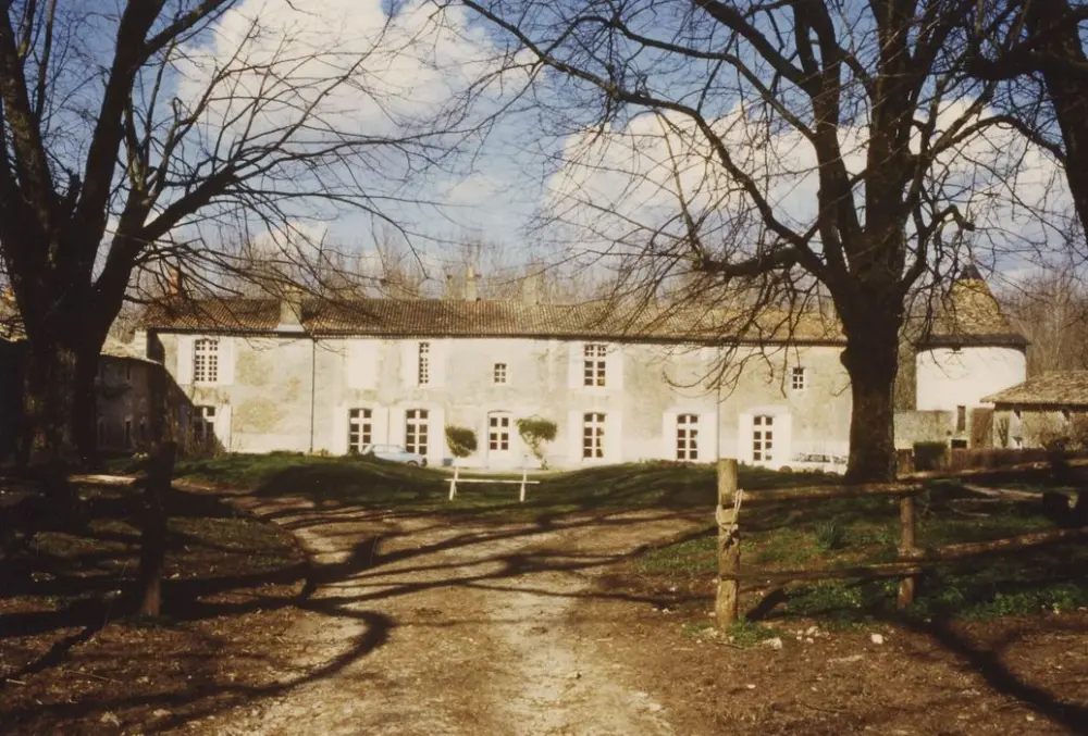 Picture of Villenon castle - POP Plateforme Ouverte du Patrimoine / Base Mérimée - © Ministère de la Culture (France), Médiathèque du patrimoine et de la photographie, tous droits réservés