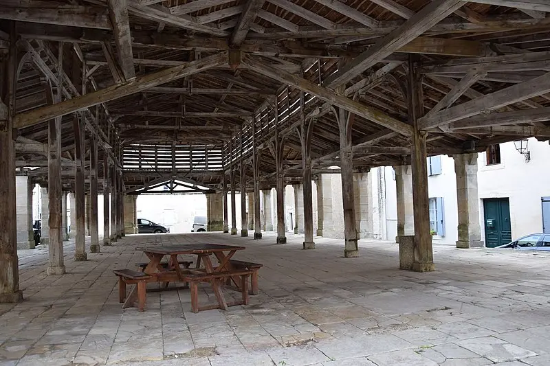 Picture of Halls - Chatsam - © Creative Commons (https://creativecommons.org/licenses/by-sa/4.0/deed.fr)