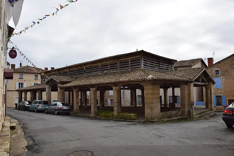 Picture of Halls - Chatsam - © Creative Commons (https://creativecommons.org/licenses/by-sa/4.0/deed.fr)