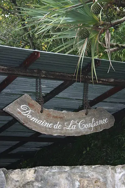 Picture of Field of confidence or Carrère domain - Thierry Caro - © Creative Commons (https://creativecommons.org/licenses/by-sa/4.0/deed.fr)