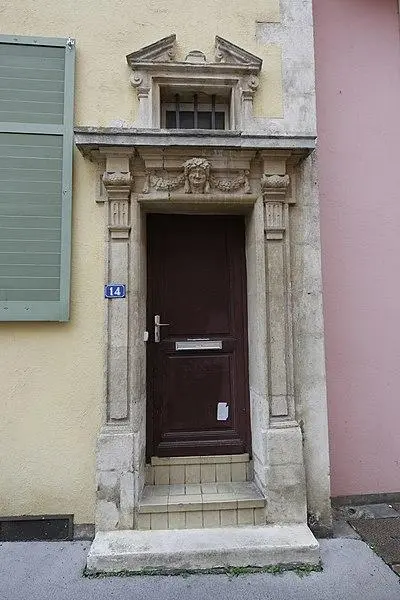 Foto von Gebäude - Pymouss - © Creative Commons (https://creativecommons.org/licenses/by-sa/4.0/deed.fr)
