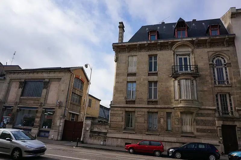 Foto von Gebäude - G.Garitan - © Creative Commons (https://creativecommons.org/licenses/by-sa/4.0/deed.fr)