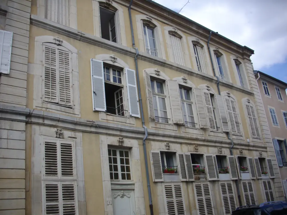 Foto von Gebäude - Sous licence Creative Commons (https://creativecommons.org/licenses/by-sa/4.0/deed.fr) - Par Fab5669 - © Creative Commons (https://creativecommons.org/licenses/by-sa/4.0/deed.fr)