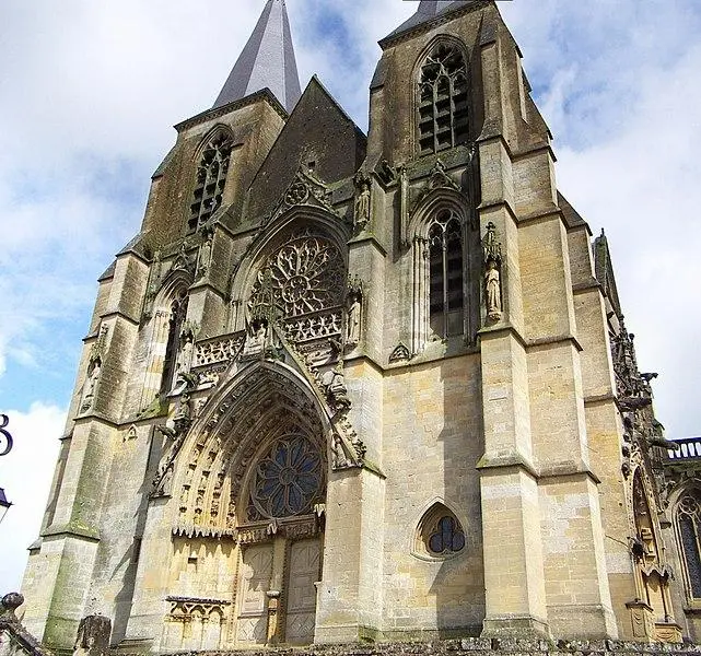 Foto von Notre-Dame Church - Welleschik - © Creative Commons (https://creativecommons.org/licenses/by-sa/4.0/deed.fr)