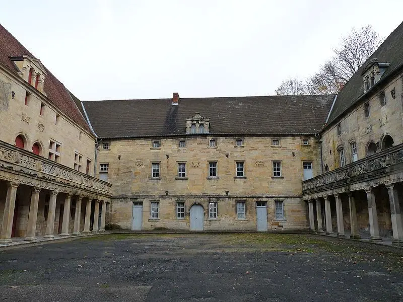 Foto von Gilles de Trier College (alt) - Ji-Elle - © Creative Commons (https://creativecommons.org/licenses/by-sa/4.0/deed.fr)