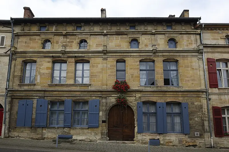 Foto de Edificio - Pymouss - © Creative Commons (https://creativecommons.org/licenses/by-sa/4.0/deed.fr)