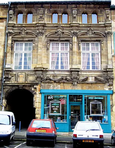 Foto von Heim - MOSSOT - © Creative Commons (https://creativecommons.org/licenses/by-sa/4.0/deed.fr)