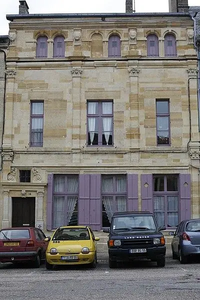 Foto von Gebäude - Pymouss - © Creative Commons (https://creativecommons.org/licenses/by-sa/4.0/deed.fr)