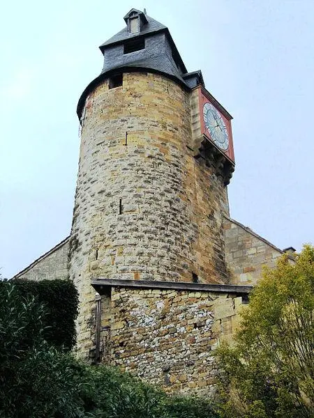 Foto von Uhr - MOSSOT - © Creative Commons (https://creativecommons.org/licenses/by-sa/4.0/deed.fr)