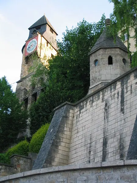 Foto von Uhr - Ji-Elle - © Creative Commons (https://creativecommons.org/licenses/by-sa/4.0/deed.fr)