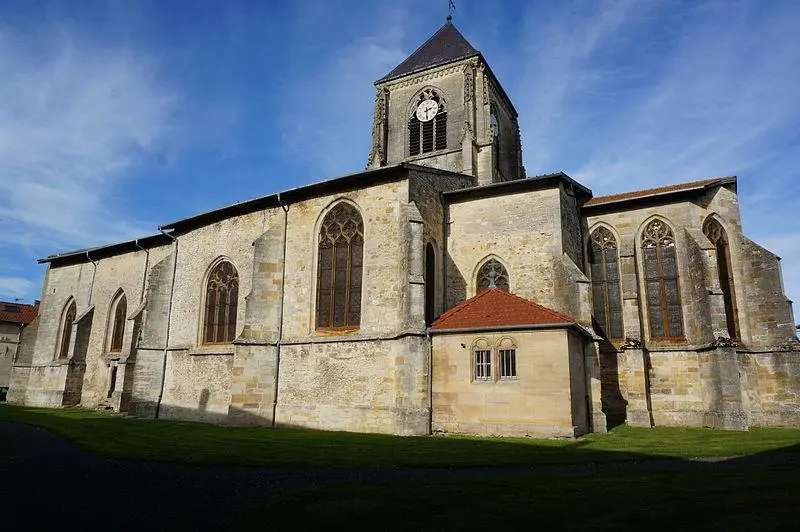 Foto von Saint-Hilaire Church - G.Garitan - © Creative Commons (https://creativecommons.org/licenses/by-sa/4.0/deed.fr)