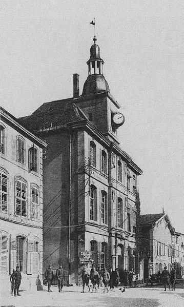 Foto von Rathaus - Garitan - © Creative Commons (https://creativecommons.org/licenses/by-sa/4.0/deed.fr)