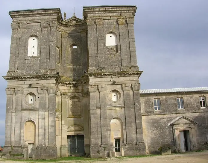 Foto von Ehemaliger Juwelier Abbey - Efikso - © Creative Commons (https://creativecommons.org/licenses/by-sa/4.0/deed.fr)