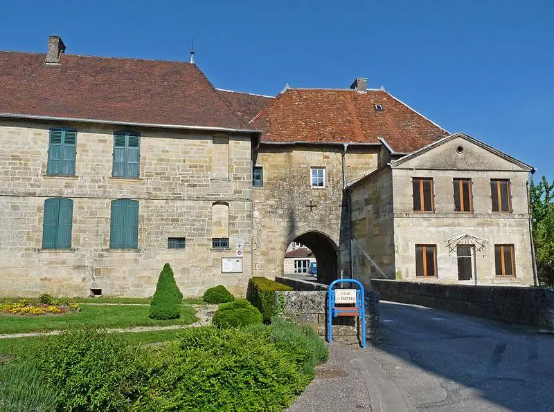 Foto di Château de Lisle - Ji-Elle - © Creative Commons (https://creativecommons.org/licenses/by-sa/4.0/deed.fr)