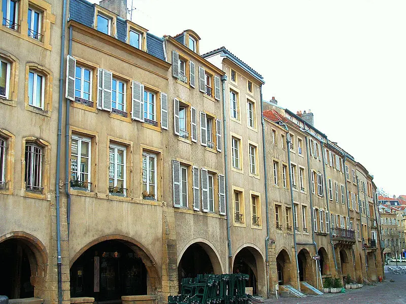 Foto von Heim - MOSSOT - © Creative Commons (https://creativecommons.org/licenses/by-sa/4.0/deed.fr)