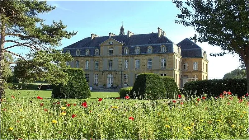 Foto von Schloss - Sciurus54 - © Creative Commons (https://creativecommons.org/licenses/by-sa/4.0/deed.fr)