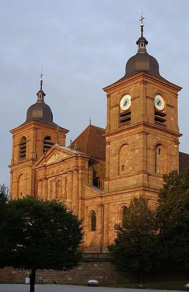 Foto de Catedral y claustro - Pymouss - © Creative Commons (https://creativecommons.org/licenses/by-sa/4.0/deed.fr)