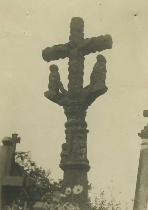Picture of Graveyard - POP Plateforme Ouverte du Patrimoine / Base Mérimée - © Ministère de la Culture (France), Médiathèque du patrimoine et de la photographie, tous droits réservés