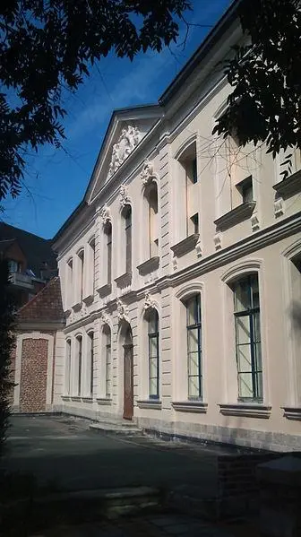 Foto di Hotel romantico - Serge Ottaviani - © Creative Commons (https://creativecommons.org/licenses/by-sa/4.0/deed.fr)