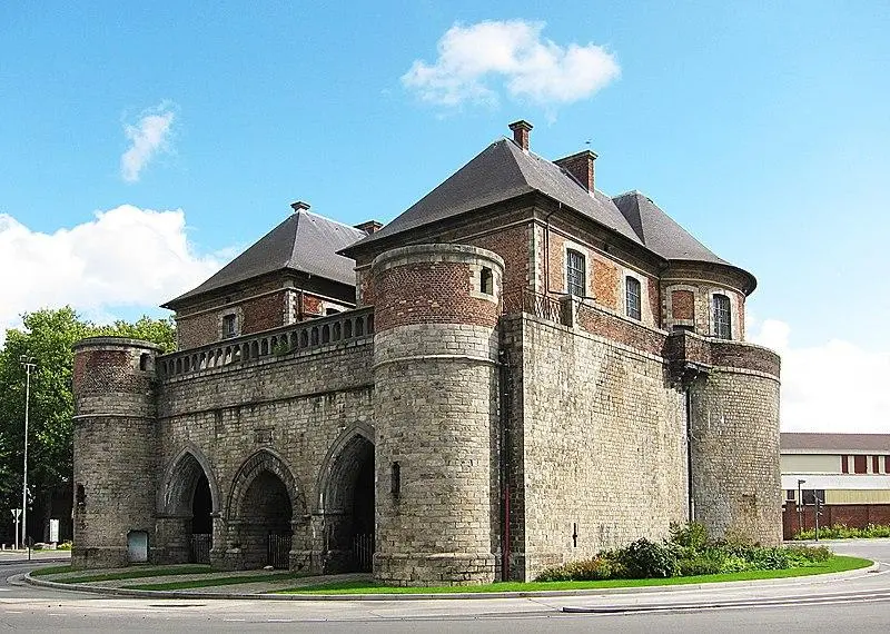 Foto de Puerta de Valenciennes o puerta de vaciador - Velvet - © Creative Commons (https://creativecommons.org/licenses/by-sa/4.0/deed.fr)