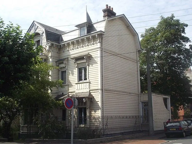 Foto de Villa Myosotis - Pichasso - © Creative Commons (https://creativecommons.org/licenses/by-sa/4.0/deed.fr)