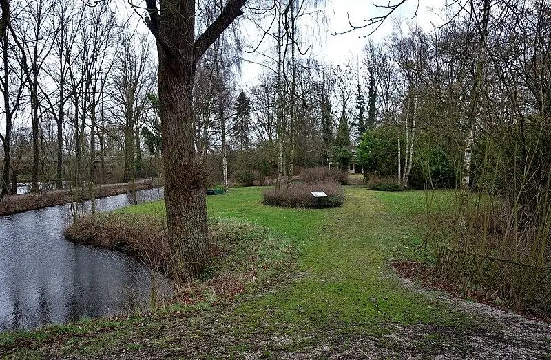 Foto von Feudal - Jpcuvelier - © Creative Commons (https://creativecommons.org/licenses/by-sa/4.0/deed.fr)