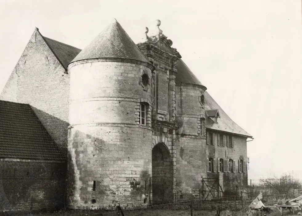 Foto von Schloss - POP Plateforme Ouverte du Patrimoine / Base Mérimée - © Ministère de la Culture (France), Médiathèque du patrimoine et de la photographie, tous droits réservés