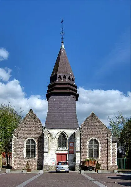 Picture of Saint-Martin d'Houplin Church - Velvet - © Creative Commons (https://creativecommons.org/licenses/by-sa/4.0/deed.fr)