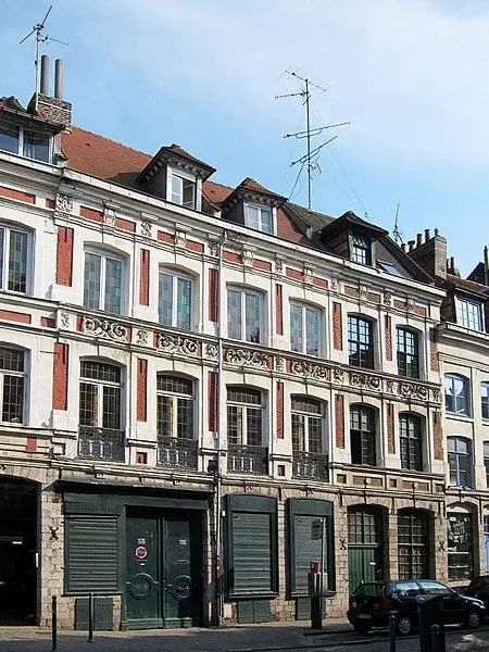 Foto de Edificios - Velvet - © Creative Commons (https://creativecommons.org/licenses/by-sa/4.0/deed.fr)