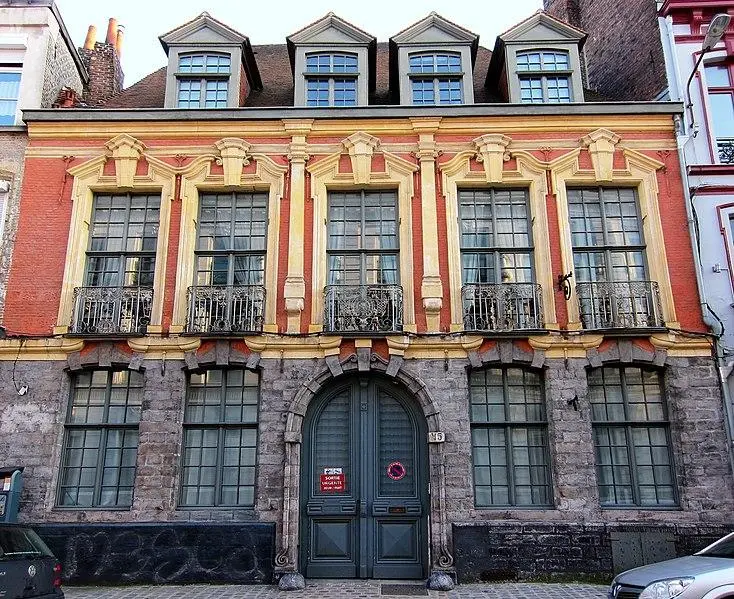 Foto de Edificio - Velvet - © Creative Commons (https://creativecommons.org/licenses/by-sa/4.0/deed.fr)