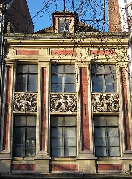 Foto de Edificios - Velvet - © Creative Commons (https://creativecommons.org/licenses/by-sa/4.0/deed.fr)