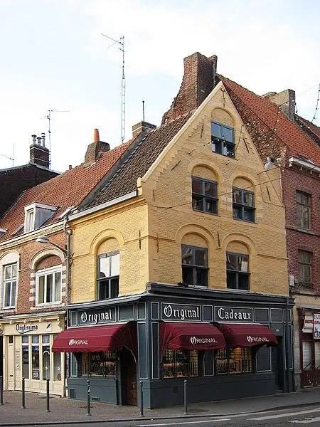 Foto de Casas - Velvet - © Creative Commons (https://creativecommons.org/licenses/by-sa/4.0/deed.fr)