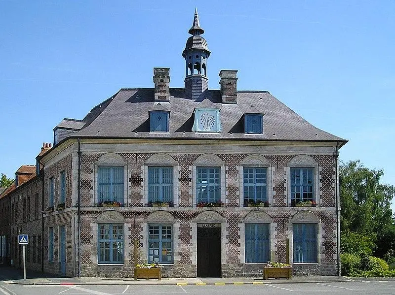 Foto von Rathaus - Westhoekpedia - © Creative Commons (https://creativecommons.org/licenses/by-sa/4.0/deed.fr)