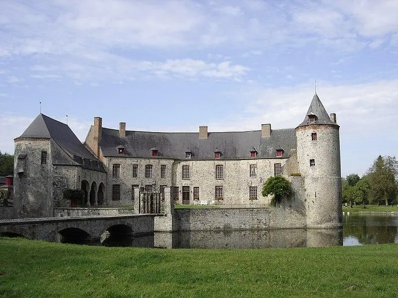Foto von Schloss und Kapelle - Auteur inconnu - © Creative Commons (https://creativecommons.org/licenses/by-sa/4.0/deed.fr)