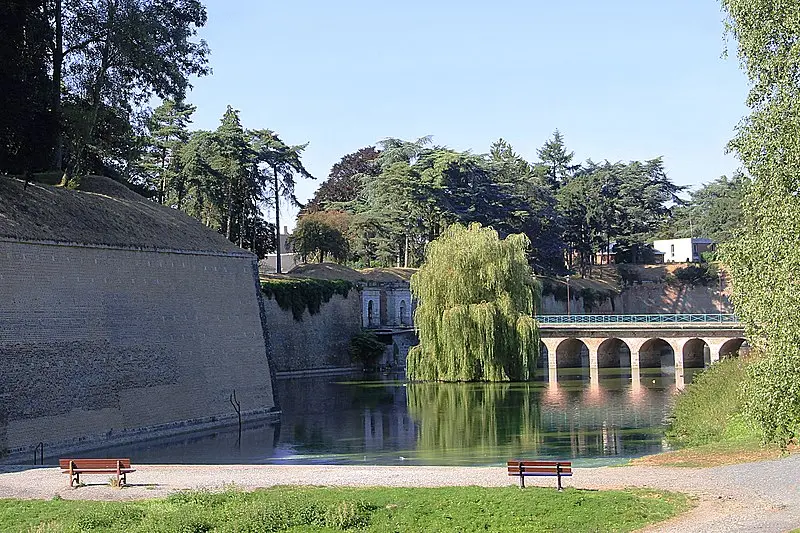 Foto von Walls - Jean-Pol GRANDMONT - © Creative Commons (https://creativecommons.org/licenses/by-sa/4.0/deed.fr)