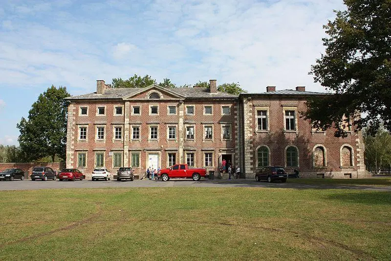 Foto von Schloss - Chatsam - © Creative Commons (https://creativecommons.org/licenses/by-sa/4.0/deed.fr)