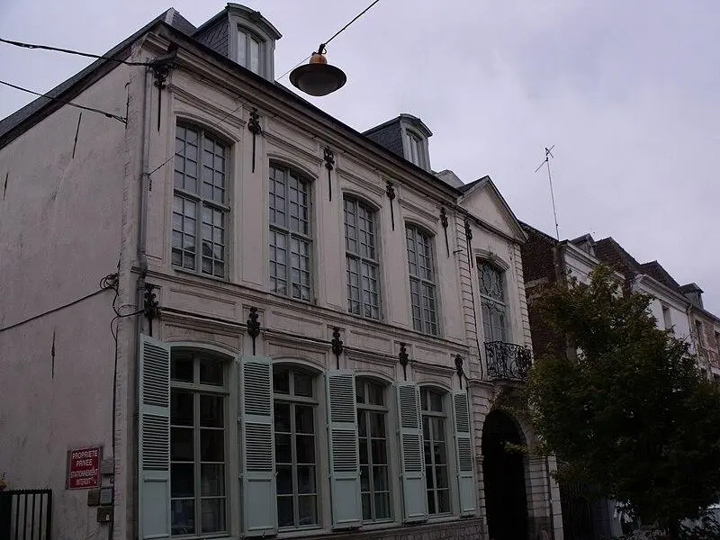 Foto von Gebäude - Alex59300 - © Creative Commons (https://creativecommons.org/licenses/by-sa/4.0/deed.fr)