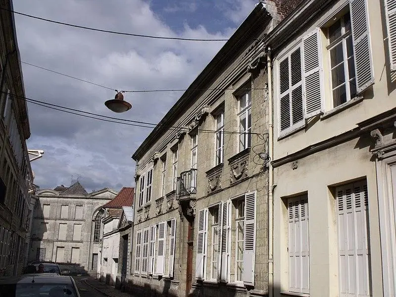 Foto von Gebäude - Alex59300 - © Creative Commons (https://creativecommons.org/licenses/by-sa/4.0/deed.fr)